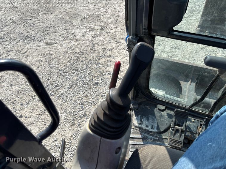 image for item EN7002 2014 John Deere 60G mini excavator