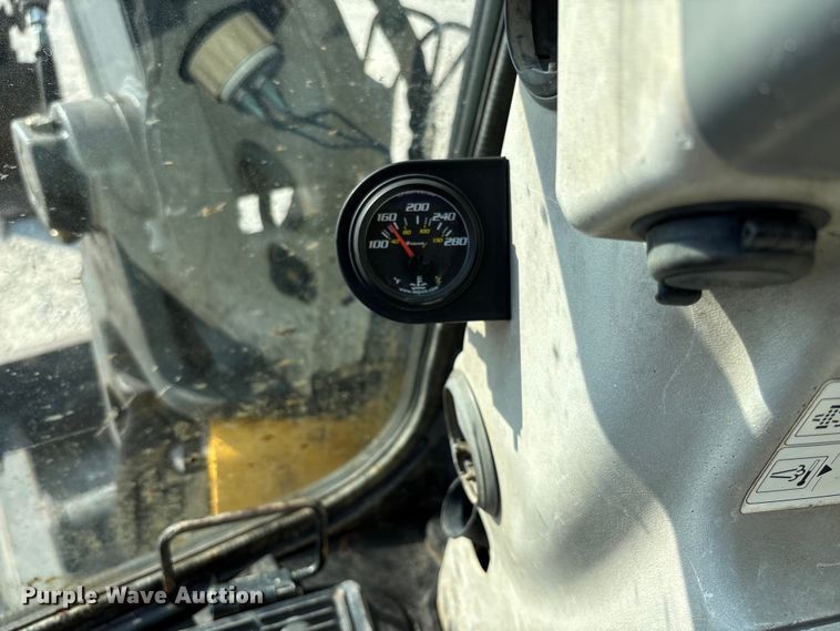 image for item EN7002 2014 John Deere 60G mini excavator