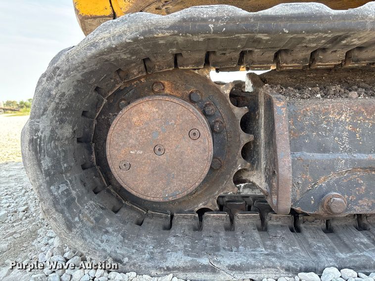 image for item EN7002 2014 John Deere 60G mini excavator