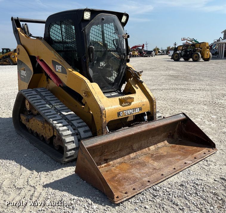 MINI CARGADOR SOBRE RUEDAS 2012 CATERPILLAR 289C2