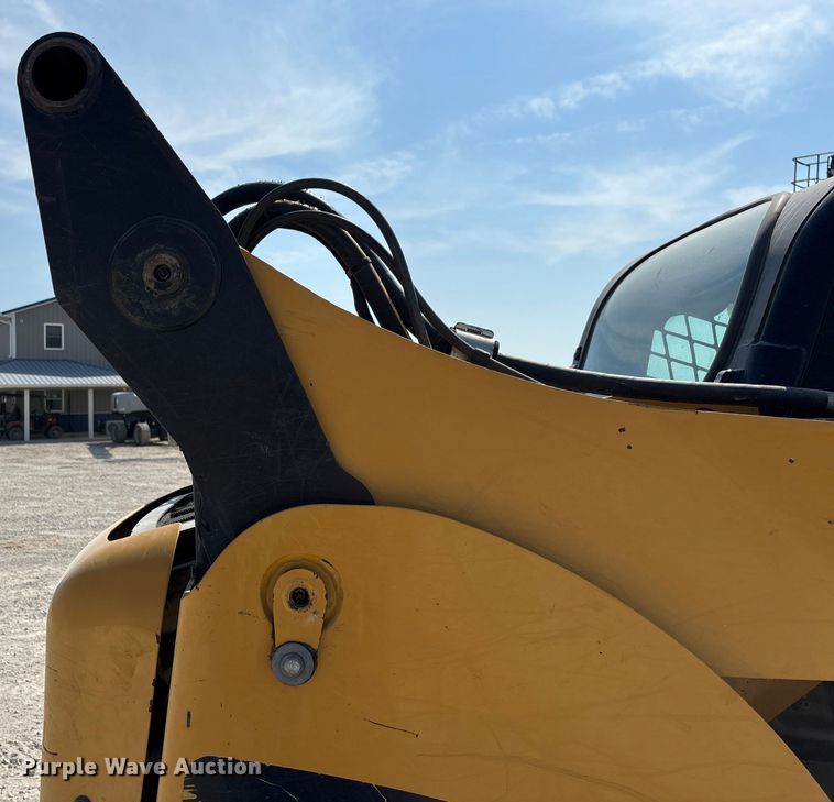 image for item EN7005 2012 Caterpillar 289C2 skid steer loader