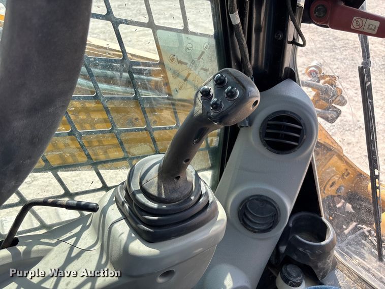 image for item EN7005 2012 Caterpillar 289C2 skid steer loader