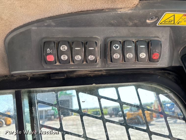 image for item EN7005 2012 Caterpillar 289C2 skid steer loader