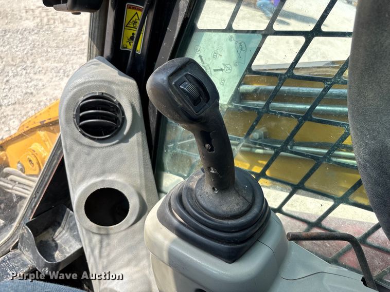 image for item EN7005 2012 Caterpillar 289C2 skid steer loader