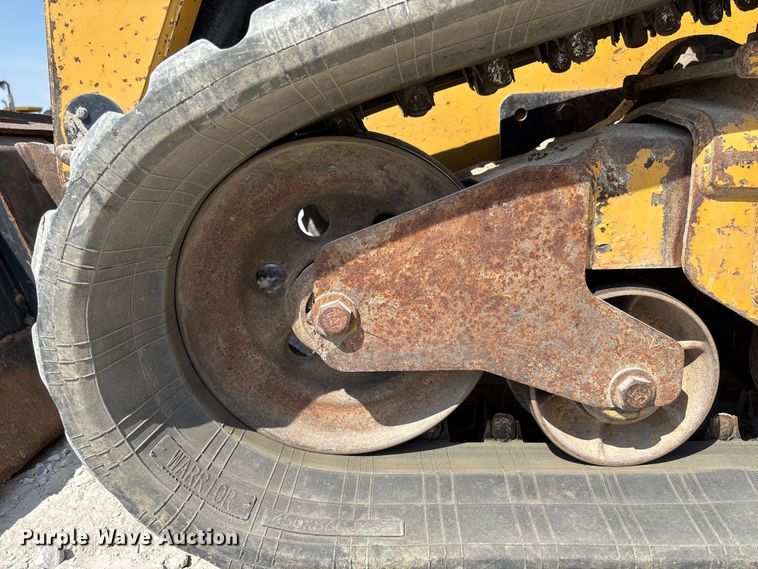 image for item EN7005 2012 Caterpillar 289C2 skid steer loader