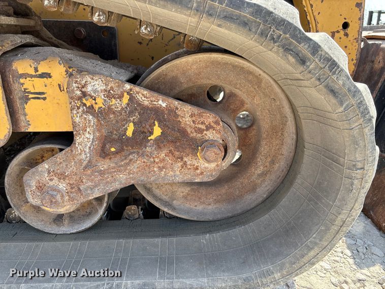 image for item EN7005 2012 Caterpillar 289C2 skid steer loader