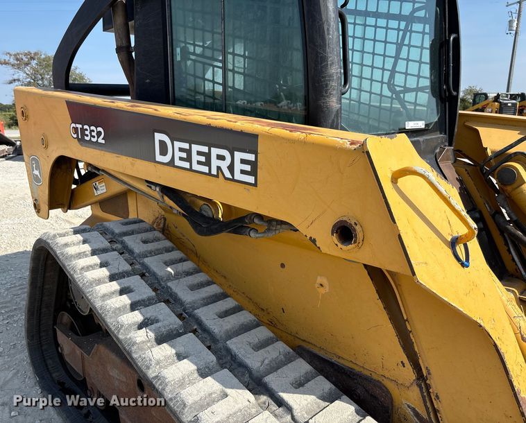 image for item EN7006 2006 John Deere CT332 tracked skid steer loader