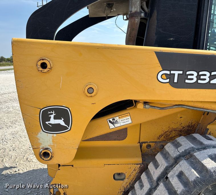 image for item EN7006 2006 John Deere CT332 tracked skid steer loader