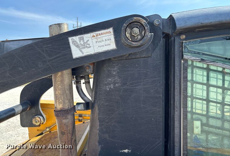 image for item EN7006 2006 John Deere CT332 tracked skid steer loader