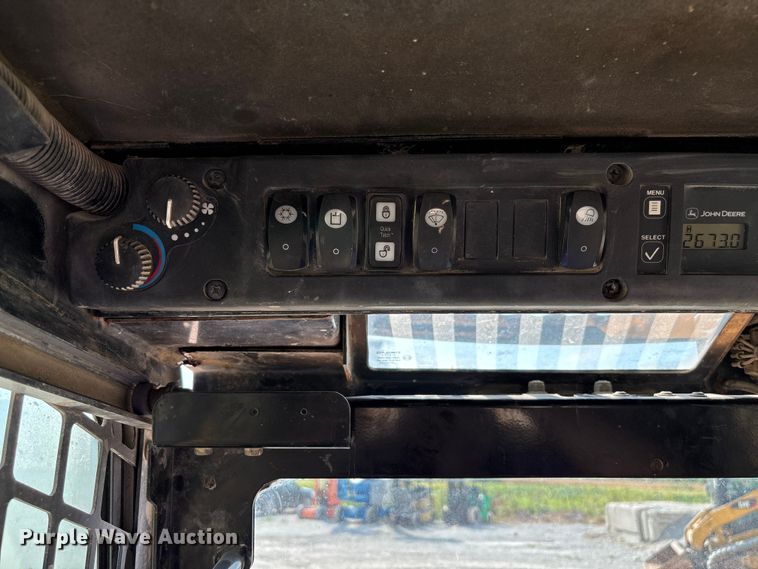 image for item EN7006 2006 John Deere CT332 tracked skid steer loader