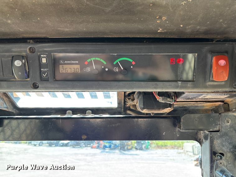 image for item EN7006 2006 John Deere CT332 tracked skid steer loader