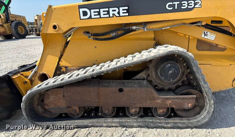 image for item EN7006 2006 John Deere CT332 tracked skid steer loader