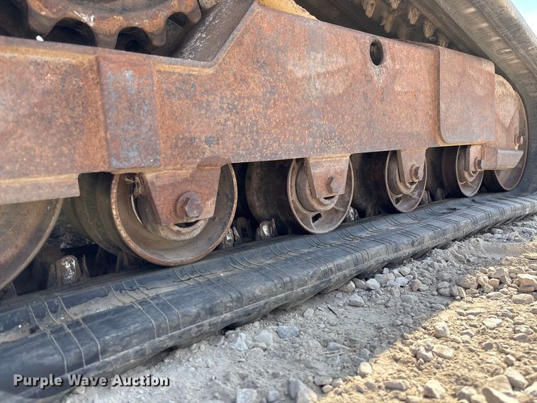 image for item EN7006 2006 John Deere CT332 tracked skid steer loader