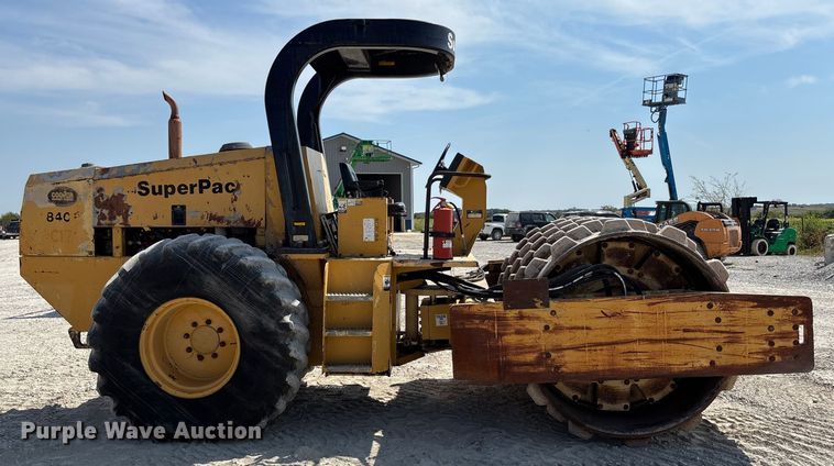 image for item EN7007 1996 Champion 840P single drum roller