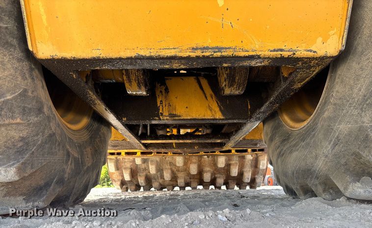 image for item EN7007 1996 Champion 840P single drum roller