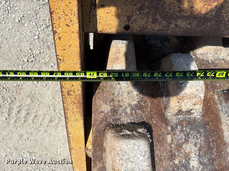 image for item EN7007 1996 Champion 840P single drum roller