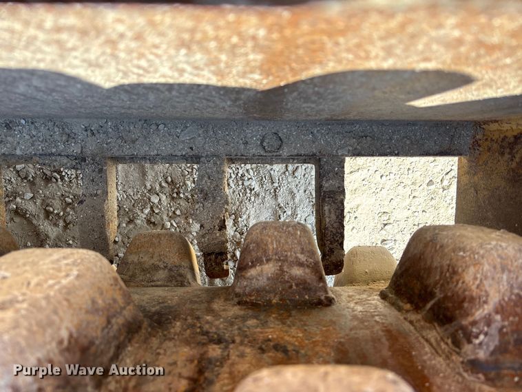 image for item EN7007 1996 Champion 840P single drum roller