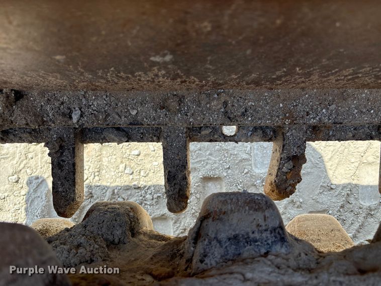 image for item EN7007 1996 Champion 840P single drum roller