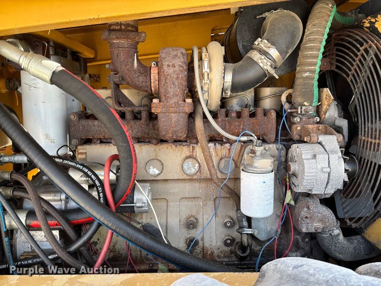 image for item EN7007 1996 Champion 840P single drum roller