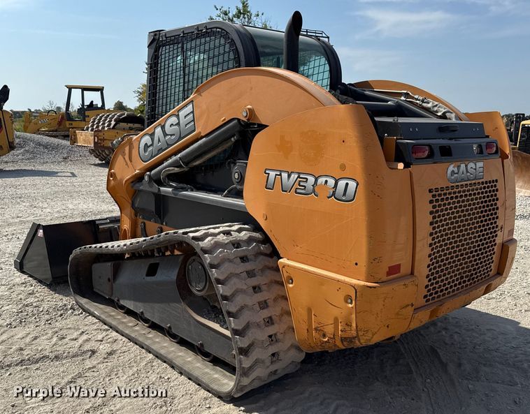 image for item EN7008 2012 Case TV380 tracked skid steer loader