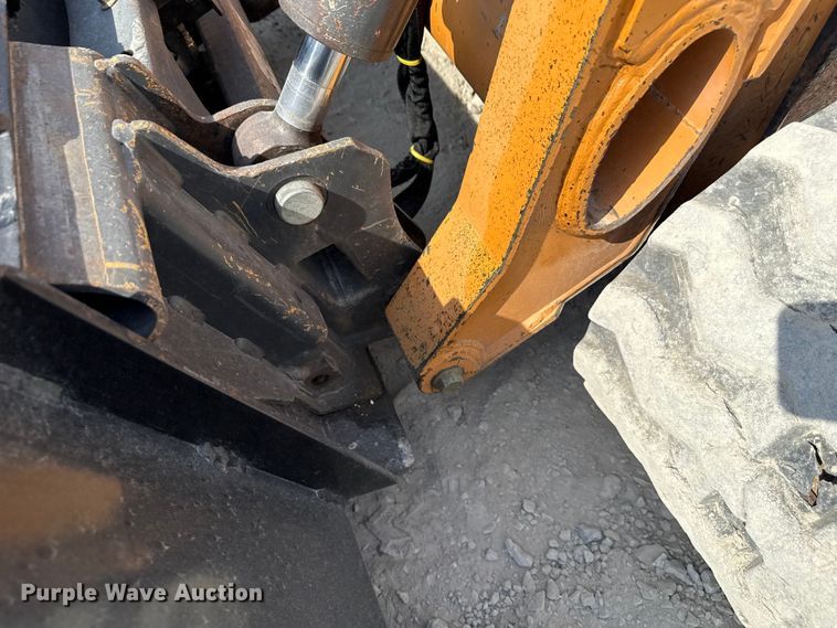 image for item EN7008 2012 Case TV380 tracked skid steer loader