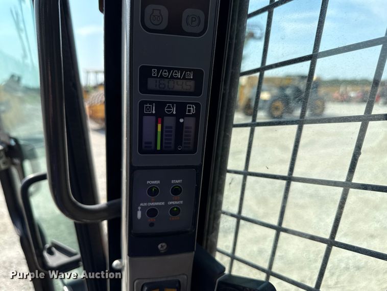 image for item EN7008 2012 Case TV380 tracked skid steer loader