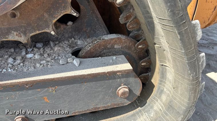 image for item EN7008 2012 Case TV380 tracked skid steer loader