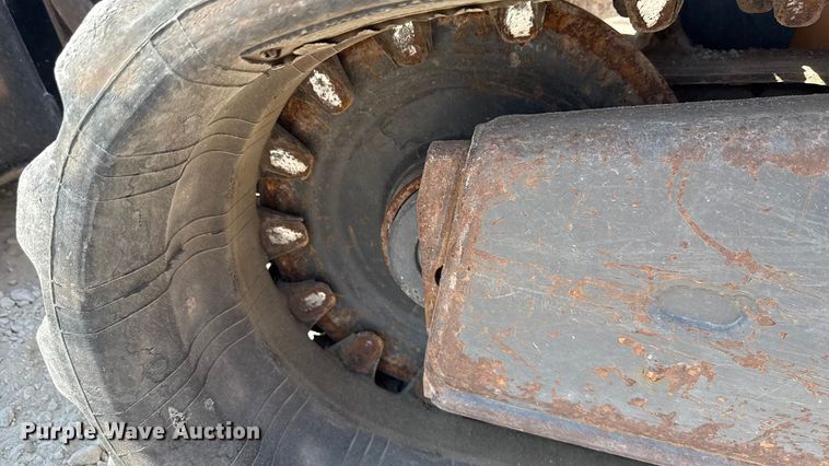 image for item EN7008 2012 Case TV380 tracked skid steer loader