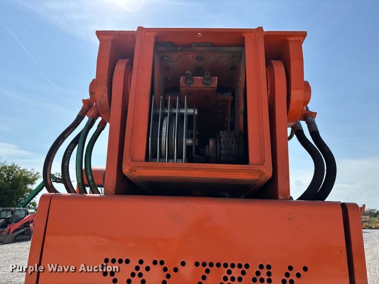 image for item EN7010 2007 Sky Trak 8042 telehandler