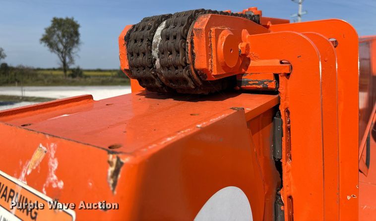 image for item EN7010 2007 Sky Trak 8042 telehandler
