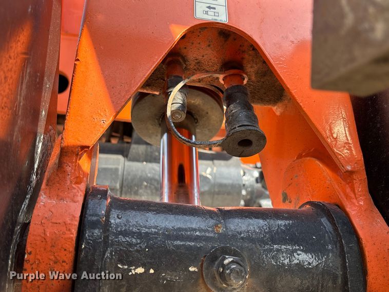 image for item EN7010 2007 Sky Trak 8042 telehandler