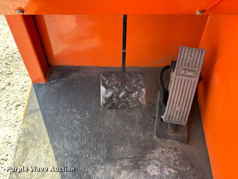 image for item EN7010 2007 Sky Trak 8042 telehandler