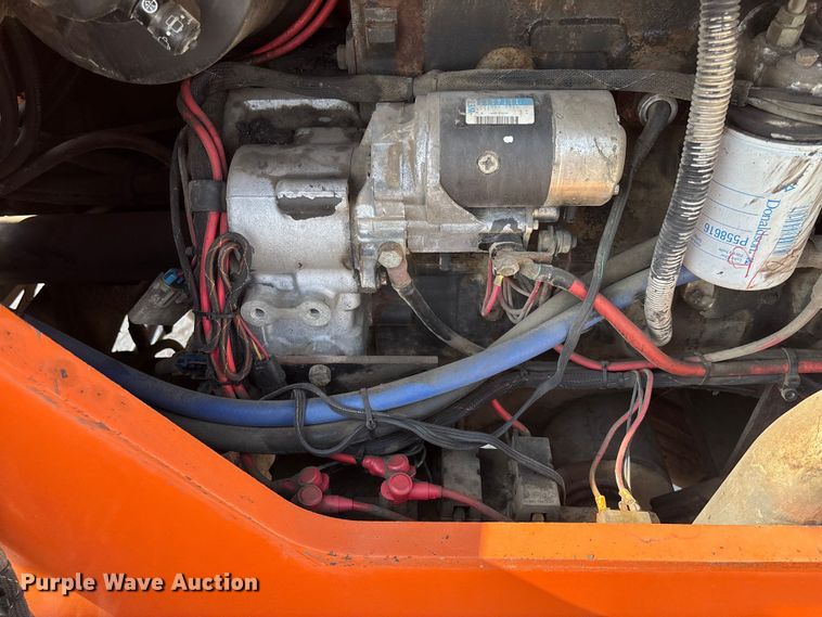 image for item EN7010 2007 Sky Trak 8042 telehandler