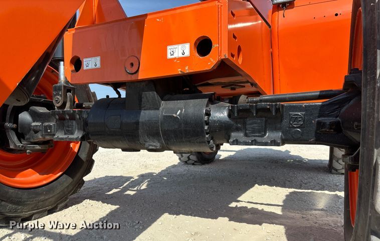 image for item EN7010 2007 Sky Trak 8042 telehandler