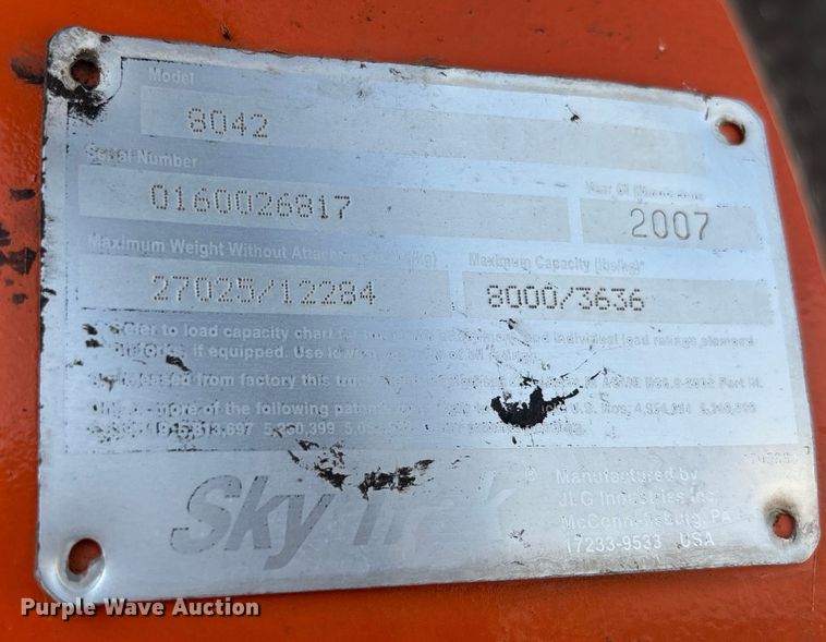 image for item EN7010 2007 Sky Trak 8042 telehandler