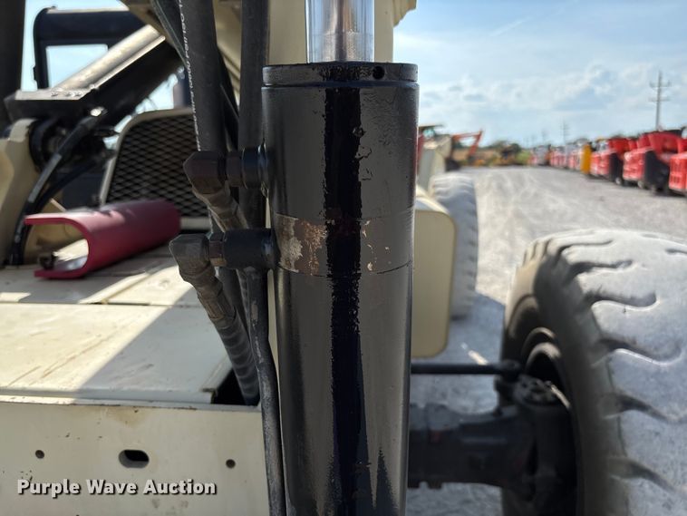 image for item EN7011 Ingersoll-Rand VR-1056C telehandler