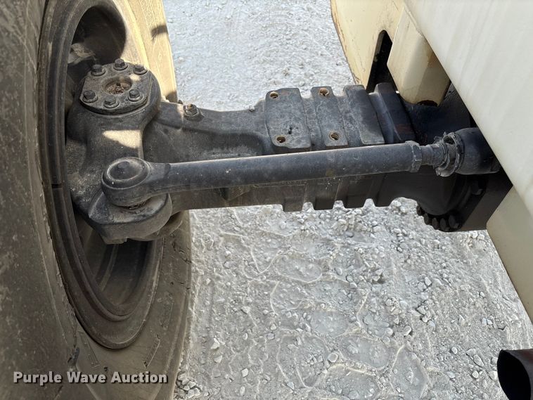 image for item EN7011 Ingersoll-Rand VR-1056C telehandler