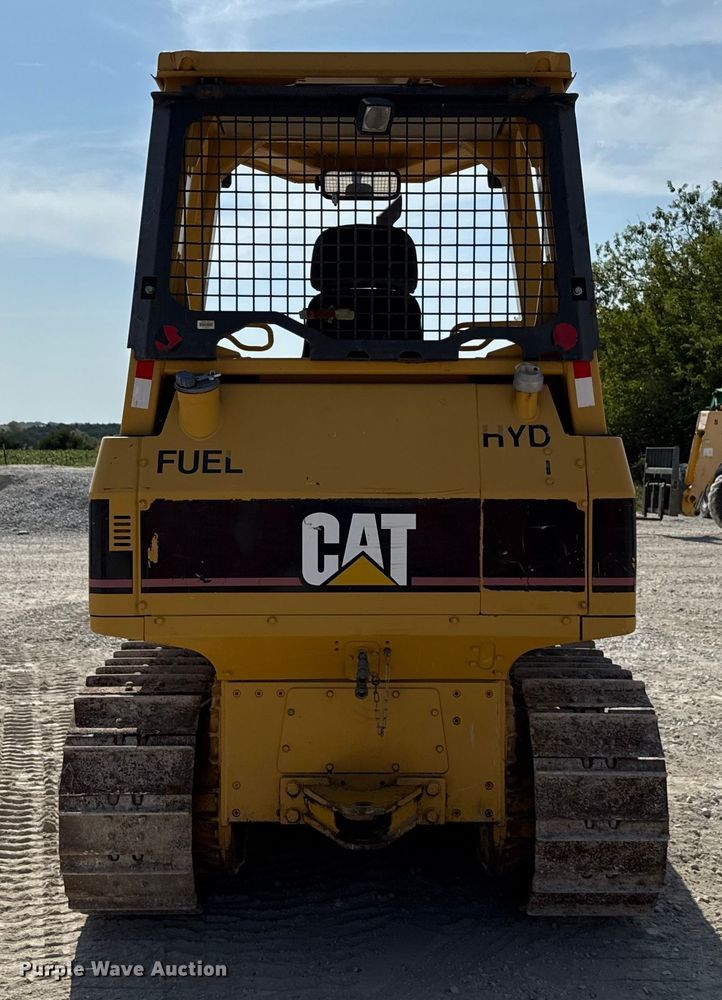image for item EN7012 2005 Caterpillar D3G XL crawler tractor