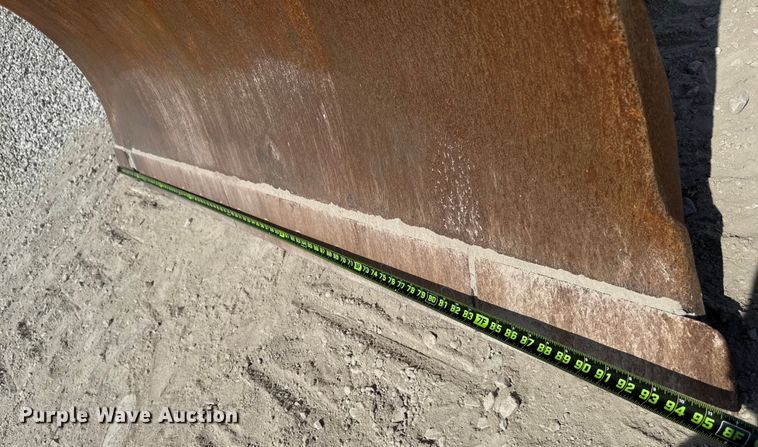 image for item EN7012 2005 Caterpillar D3G XL crawler tractor