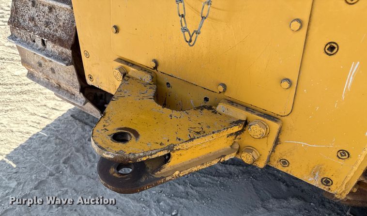 image for item EN7012 2005 Caterpillar D3G XL crawler tractor