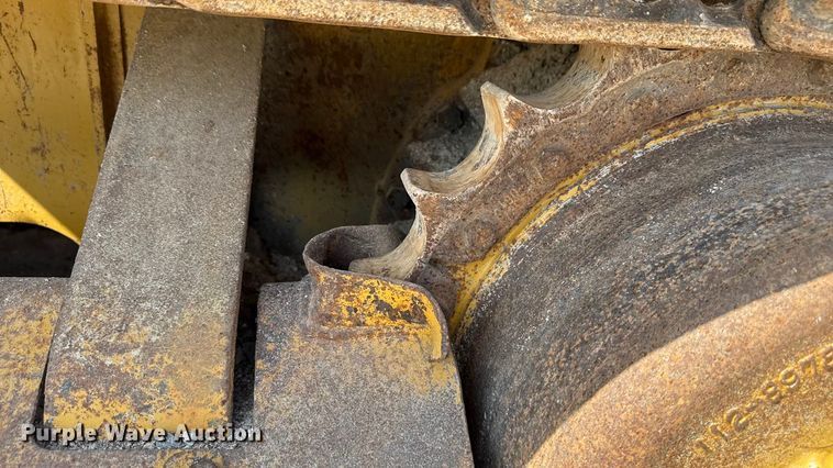 image for item EN7012 2005 Caterpillar D3G XL crawler tractor