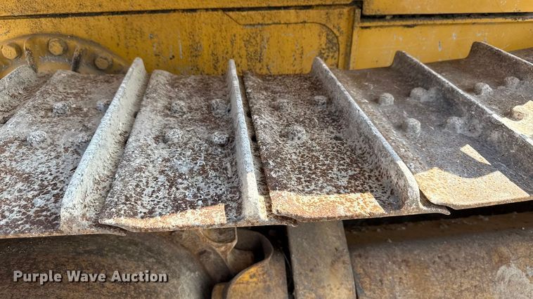 image for item EN7012 2005 Caterpillar D3G XL crawler tractor