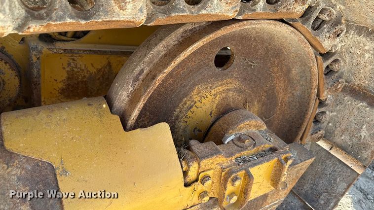 image for item EN7012 2005 Caterpillar D3G XL crawler tractor