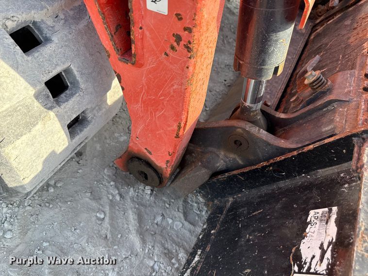 image for item EN7013 2020 Kubota SVL 75-2 tracked skid steer loader