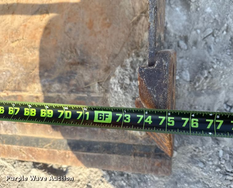 image for item EN7013 2020 Kubota SVL 75-2 tracked skid steer loader