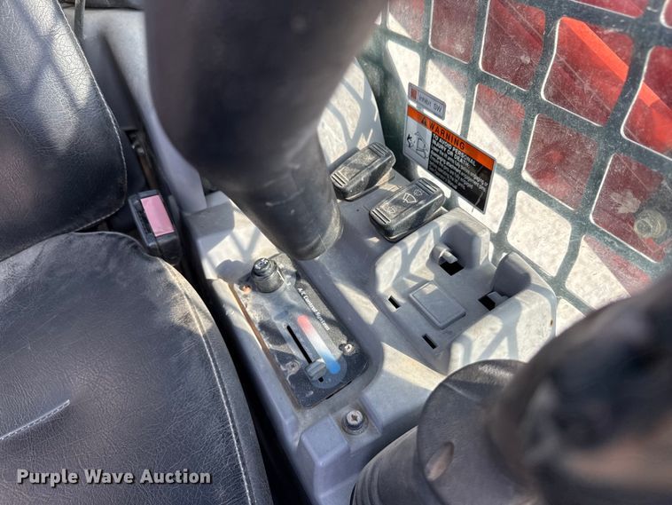 image for item EN7013 2020 Kubota SVL 75-2 tracked skid steer loader