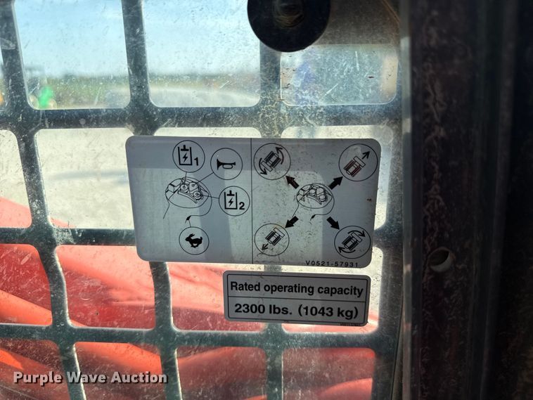 image for item EN7013 2020 Kubota SVL 75-2 tracked skid steer loader