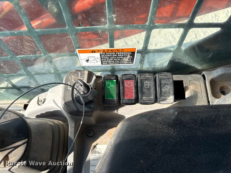 image for item EN7013 2020 Kubota SVL 75-2 tracked skid steer loader