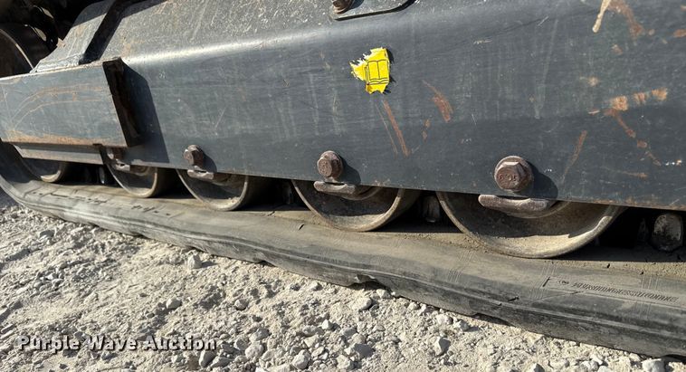 image for item EN7013 2020 Kubota SVL 75-2 tracked skid steer loader