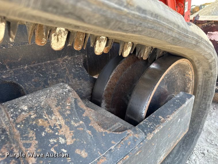 image for item EN7013 2020 Kubota SVL 75-2 tracked skid steer loader